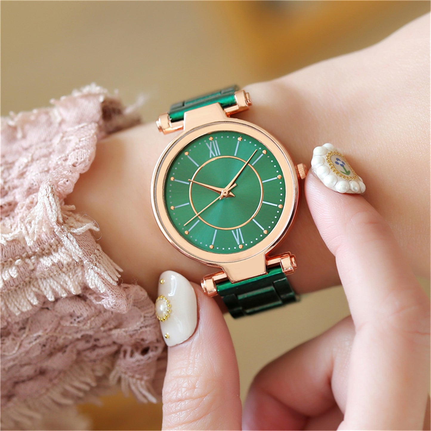 Luxury Rose Gold Stainless Steel Watches Femaleclassic Round Dial - ONEZINOTTA , jewelery that shines like gold...