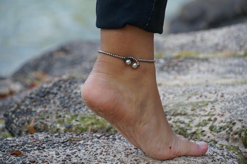White Teardrop Bead Boho Silver Anklet - ONEZINOTTA , jewelery that shines like gold...